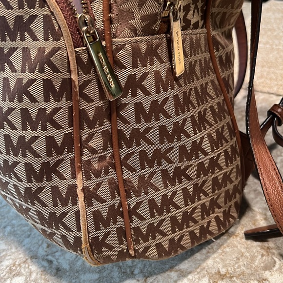 Michael Kors large backpack - Picture 15 of 16